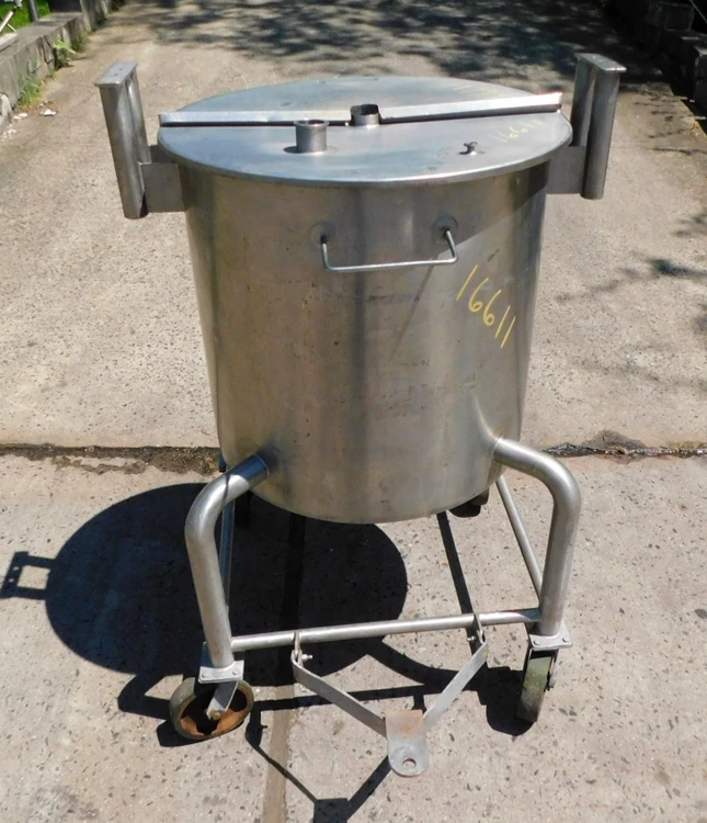 Used VIATEC 100 GALLON TANK 100 GALLON Stainless Steel Tanks New Jersey US | Champion Trading Corporation #424624