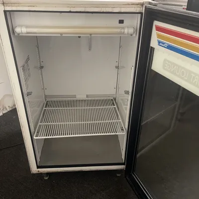 174-0091 True GDM-07 Commercial Glass Door Self Contained Cooler