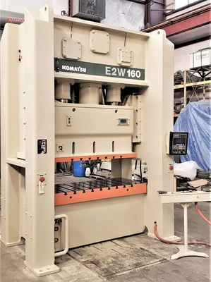 USED 2000 KOMATSU PRESSES KOMATSU E2W160-SVS PRESS
