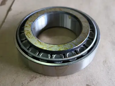 NEW SKF 32212 J2/Q