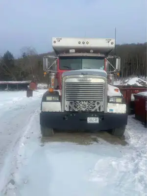2005 FREIGHTLINER FLD120 Dump trucks | Penncon Management, LLC (6)