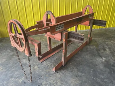 10,000 LBS X 72" X 17" TO 57" WIDE BUSHMAN ADJUSTABLE SHEET LIFTER: STOCK #14946