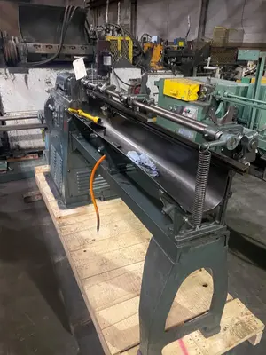 5/64" Lewis Model "0" Wire Straighten and Cutoff Machine