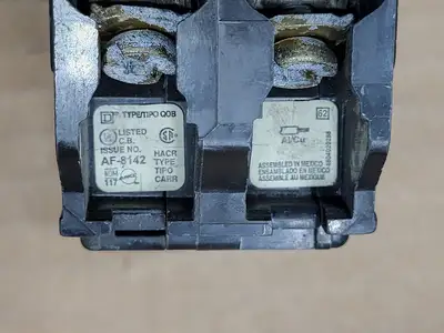 Used SQUARE D QOB220 Switchgears British Columbia CA | Lenmark #1438637