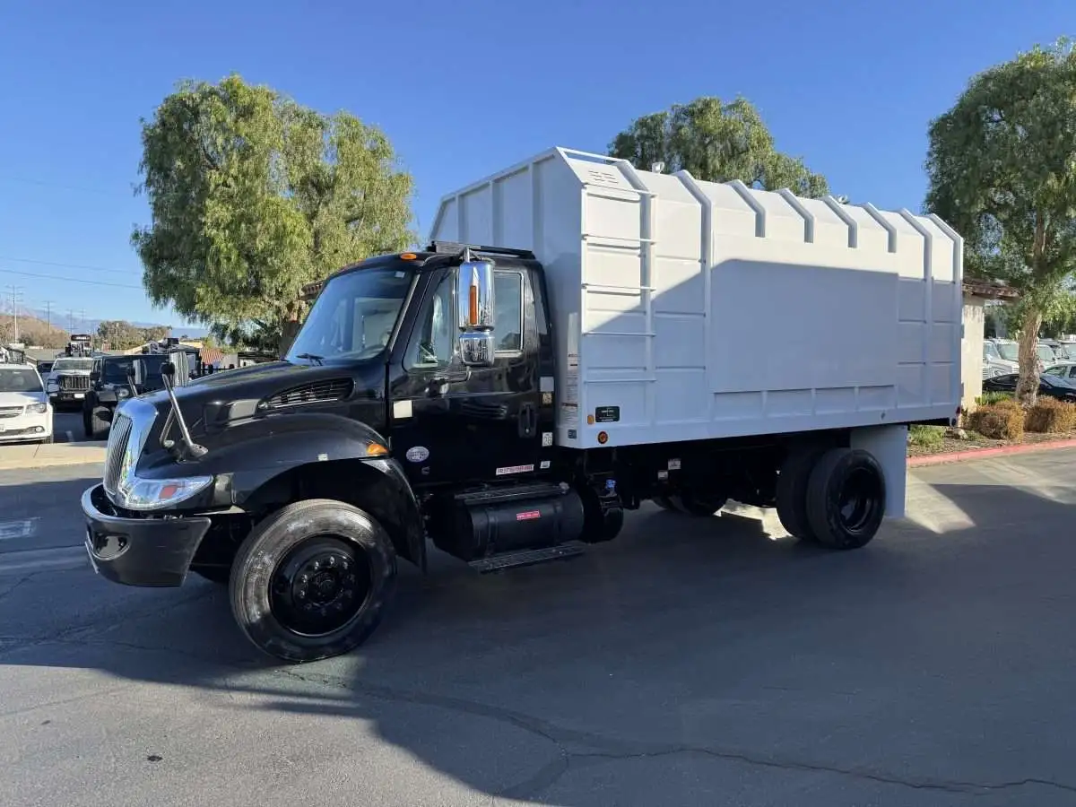 Used 2018 INTERNATIONAL 4300 Box trucks California US | Commerce Truck Equipment Sales #1548309