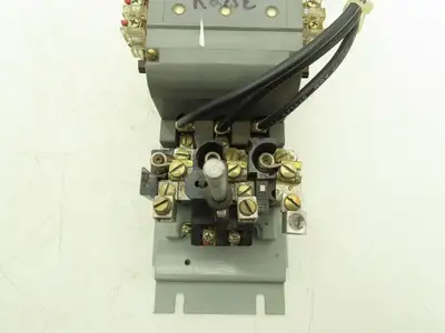 Furnas 22FP32AFE3 Reversing Motor Starter 25Hp Size 2 Max 45A 600 VAC Overload