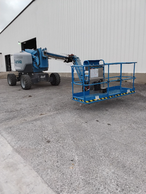 USED 2016 Genie Z-62/40