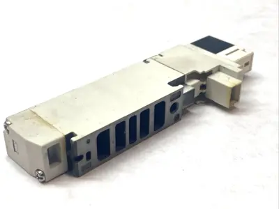 Used SMC Solenoid Valve 0.15-0.7MPa Solenoid Valves Michigan US | Maverick Industrial Sales #1424570