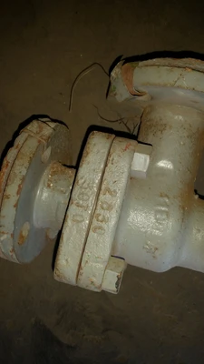 Fisher 1" 150 Class, WCB Steel Right Angle Flanged Control Valve