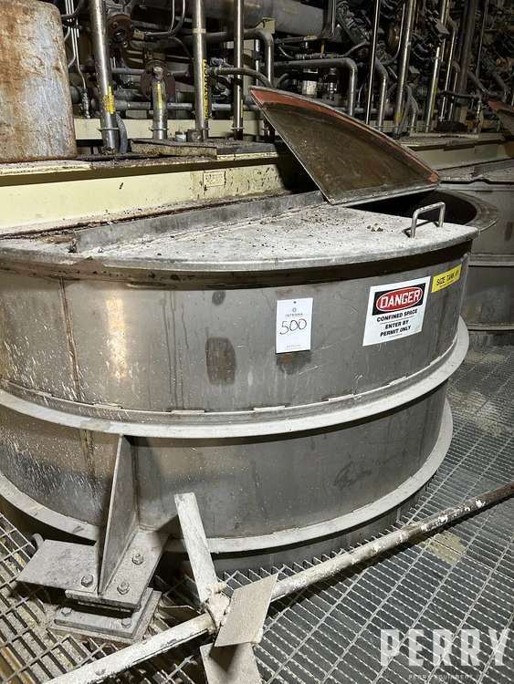 _UNKNOWN_ _UNKNOWN_ Tank S/S - 1000 to 1999 Gal. (H=height, L=length) | Perry Equipment