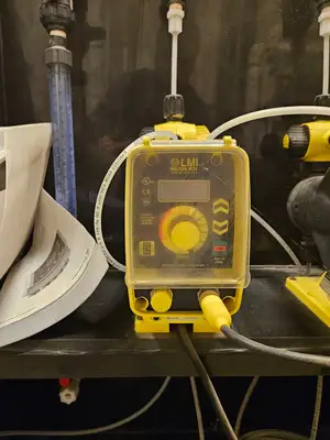 USED 2011 CORIX UV-200-2