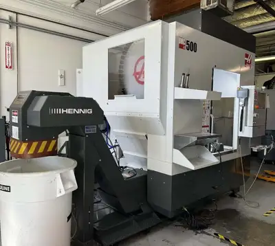 2023 HAAS UMC-500 Vertical Machining Centers | Toolquip, Inc. (8)
