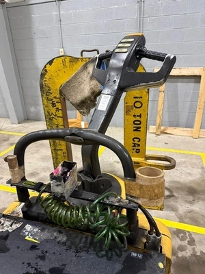CATERPILLAR CAT / Towmotor 6,000Lb Electric Pallet Lifter Individual Machines | Midwest Machinery, LLC (11)