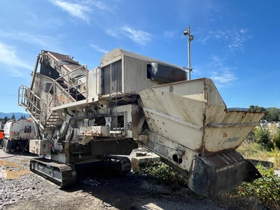 Used 2003 _UNKNOWN_ _UNKNOWN_ Vibratory Screens Oregon US | KNM Equipment Sales & Service #1488921