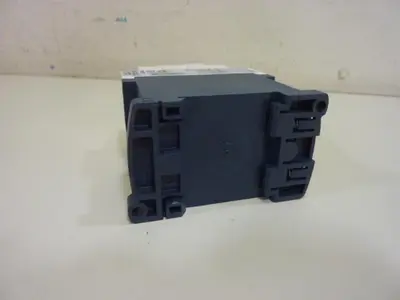 USED TELEMECANIQUE CAD32BD