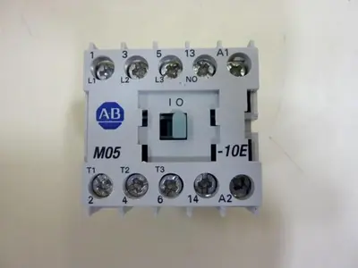 USED ALLEN BRADLEY 100-MO5NZ.3 SER A