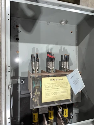 1200 AMP, 240V Illinois Switchboard Disconnect