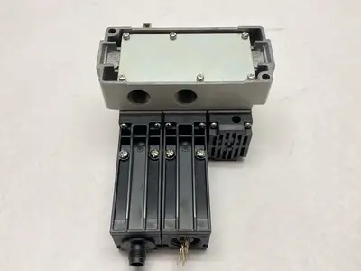 USED SMC PNEUMATIC SOLENOID VALVE MANIFOLD SOFT START 3/8" NPT