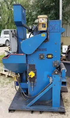 USED COYOTE 1.25 CUBIC/FT RUBBER BELT TUMBLER SHOT BLAST