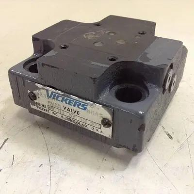 USED VICKERS CVCS25D1S210S19