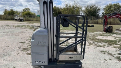 USED 2021 JLG 20MVL