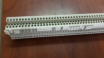 USED Allen-Bradley 1492-W4