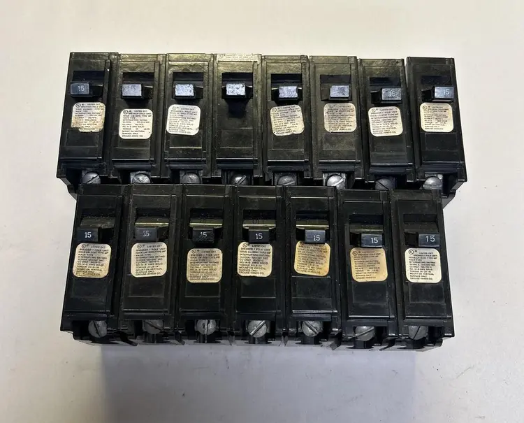 Used CROUSE-HINDS MP115 Miscellaneous Equipment (Electrical & Power) | Surplus Asset Holdings #1200486