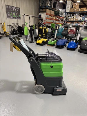 IPC SC4 12″ 4 Gallon Carpet Extractor Refurbished
