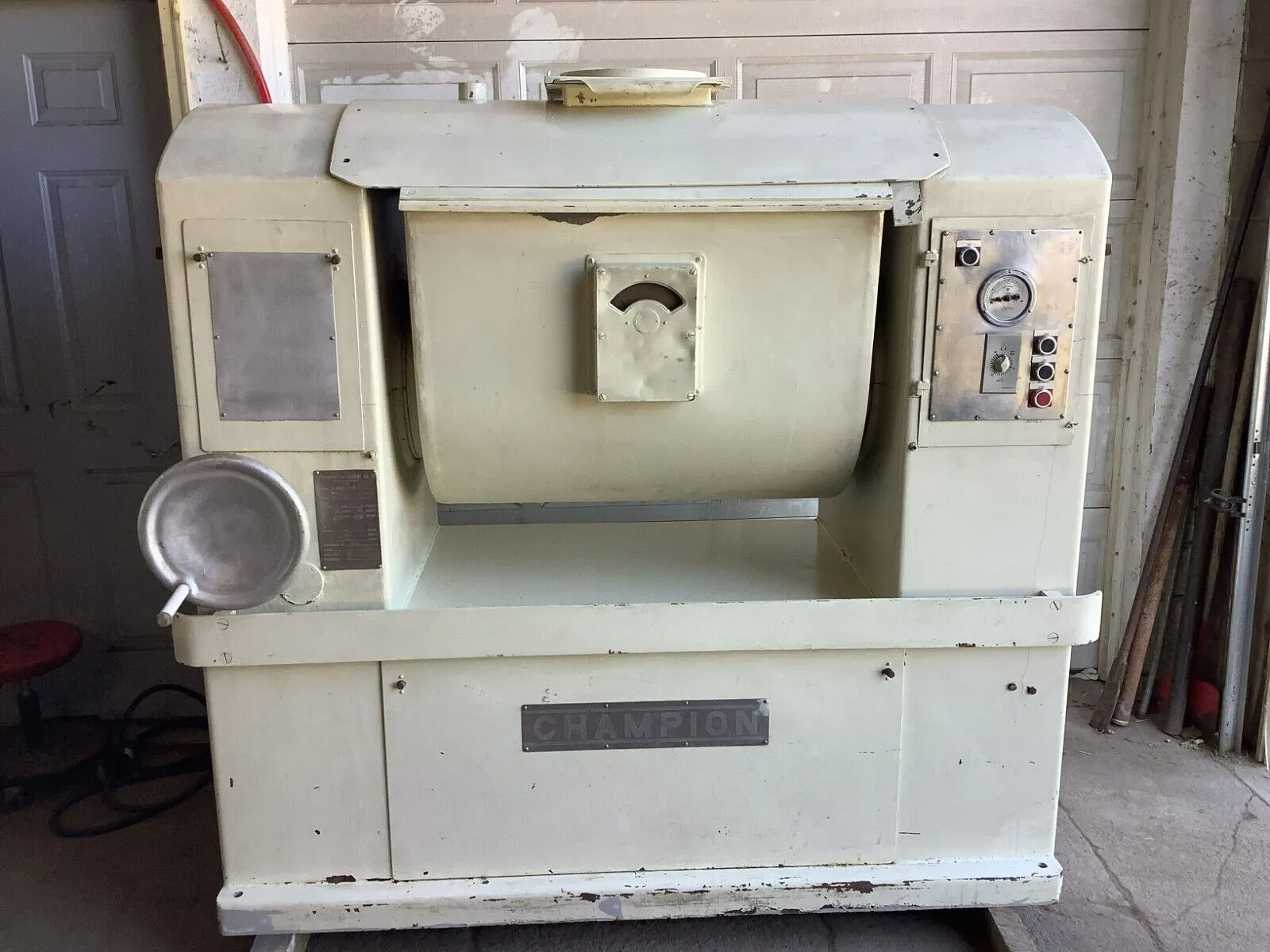 152-0675 Champion Thoro 360lb Mixer