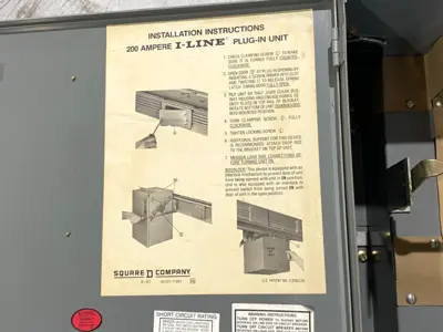 Used Square D Fusible Bus Plug-In Unit, I-Line, 3-Pole, 3-Fuse, 600VAC, 200A Bus Bars & Plugs Michigan US | Maverick Industrial Sales #1441683