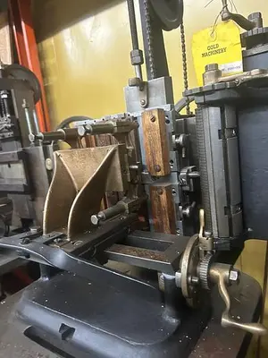 0347-385 Kenloc Model 10 Straight Line Engine Turning Machine