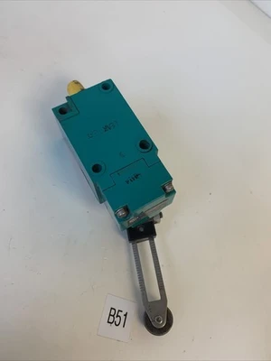 USED Allen-Bradley 802MC-AY12