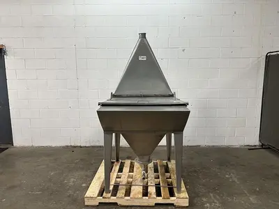Flexicon Auger Hopper