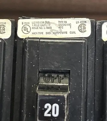 Used CUTLER-HAMMER BA120 Switchgears Ohio US | Surplus Asset Holdings #1235437