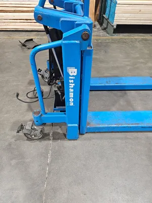 BISHAMON MTL-40 pallet lifters | Universal Press & Machinery (UPM) (3)