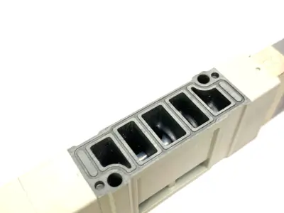 USED SMC PLUG-IN DOUBLE SOLENOID VALVE