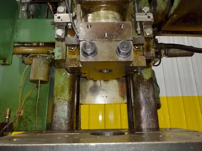USED L&J 22