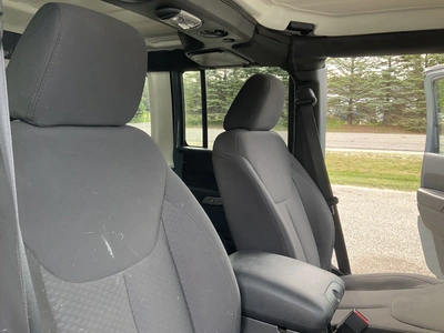 USED 2015 JEEP WRANGLER