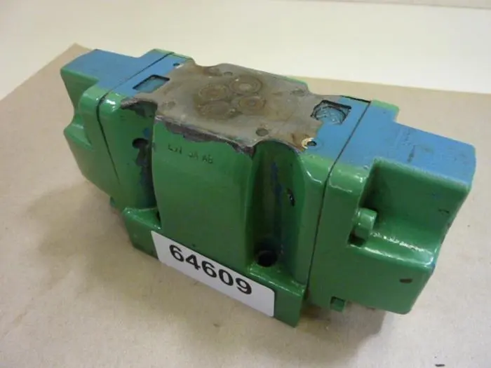 Used VICKERS DG5S52CTMUH721 Valves/Fittings Michigan US | Ideal Machinery #709587