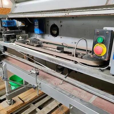 Bosch CBS-D Bag Sealer with Conveyor Belt