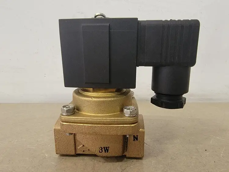 Used SMC 30-VXZ2240-04N-2D Valves/Fittings British Columbia CA | Lenmark #255414