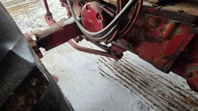 FARMALL 560 Tractor | Iron Listing (40)