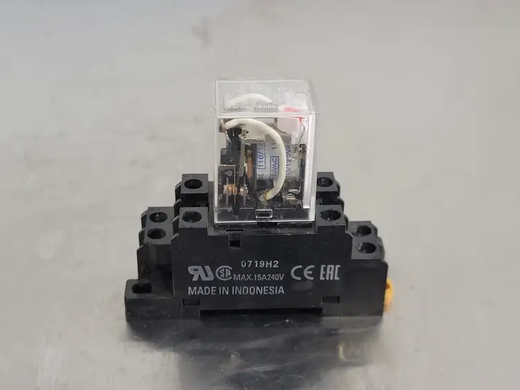 Used OMRON LY2N Misc Electrical & Power Parts British Columbia CA | Lenmark #247073