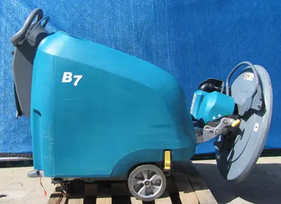 USED TENNANT B7
