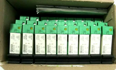 LOT OF 9 NEW PHOENIX CONTACT PLC-BSC-24UC/21HC RELAY BASE PLCBSC24UC21HC