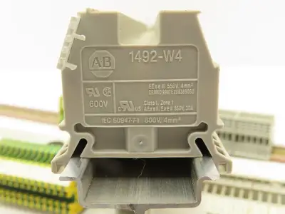 Allen Bradley 1492-W4 Terminal Block DIN Rail 4mm² 550V 30A Lot of 234