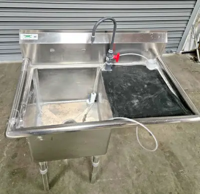 Regency 18" 16-Gauge Stainless Steel 600S1181818 RT Sink 38 1/2"
