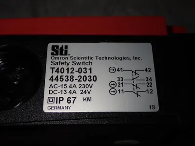 NEW OMRON T4012031