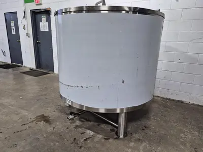 700 Gallon Processing Tank
