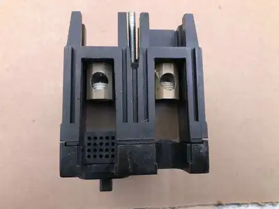 I-T-E 15A 2 Pole Circuit Breaker 480VAC 250VDC EH2-B015